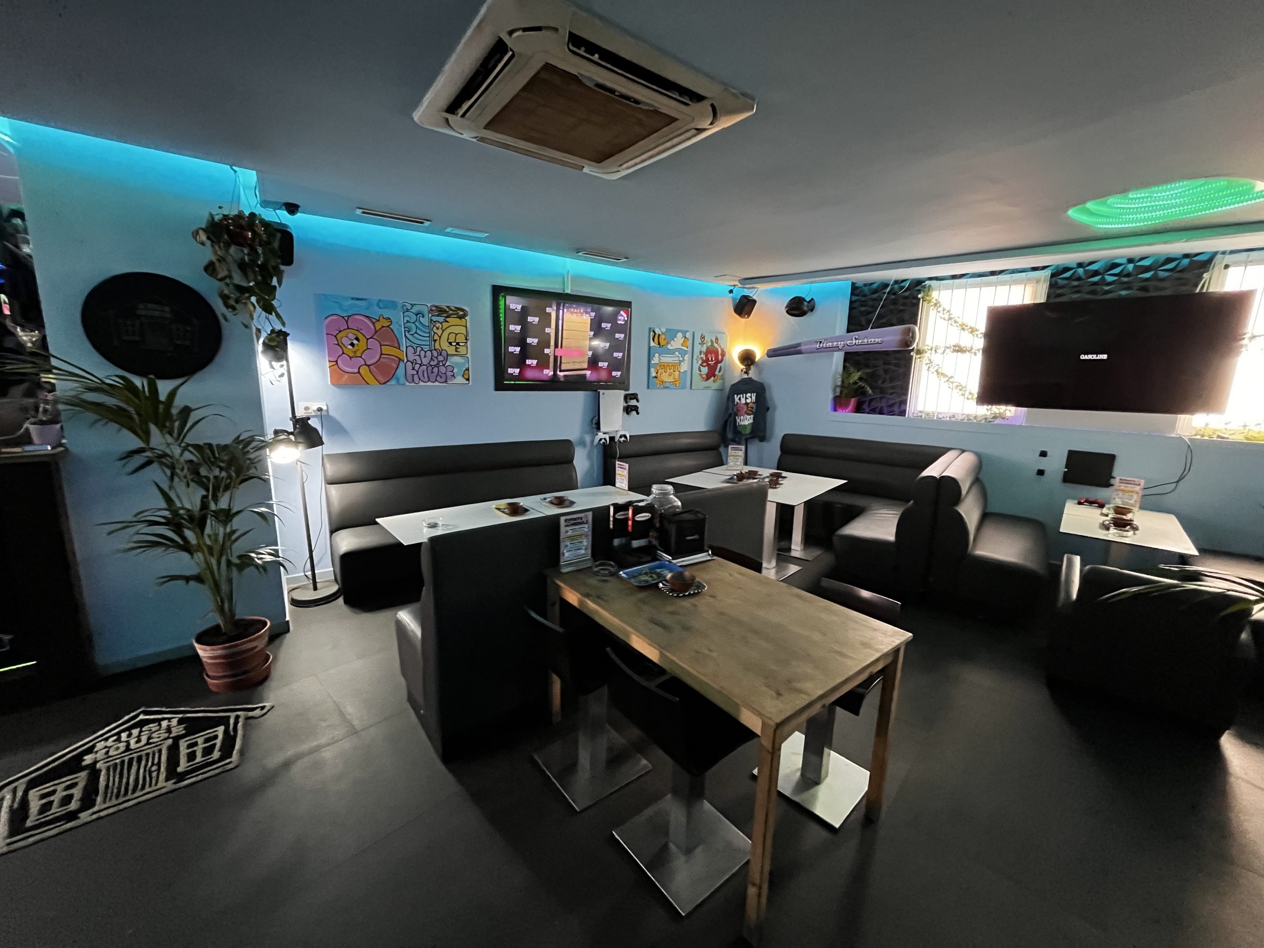 KUSH HOUSE WEED CLUB BARCELONA